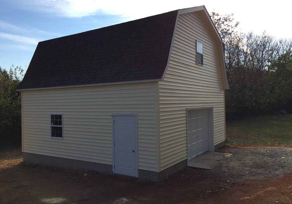 Barn style 24 x 24 - Custom building by Custom Garages of Virginia
