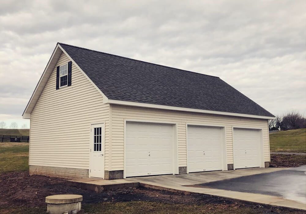 Single story with attic 2 - Attic Garages by Custom Garages of Virginia